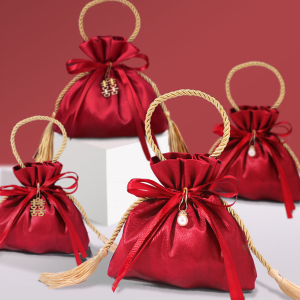 MaxPlus Red Candy Bag with Tassel: A Versatile Choice for Your Holiday Celebrations