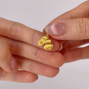 WENG KWONG Wish Come True Gourd Charm/ Pendant in 22k/ 916 Gold (3P4113)