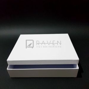 Type H : Hard box / Rigid box / Bungkus kado / Kotak polos / Kotak kado / Kotak keras / Kotak tebal / Box polos / Box kado / Box keras / Box tebal / Box baju / Box pakaian / Kotak baju / Kotak pakaian / Mukena / Gamis / Clothing box / Box medium
