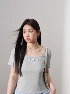 Stretch Slimming Versatile T-Shirts