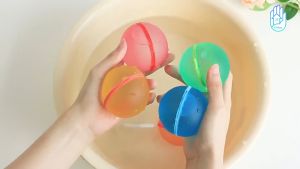 [SG] Magnetic Water Ball | Automatic Self-Sealing Reusable Water Balloon Capsule | Swimming Splash Beach Toys