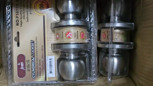 ลูกบิดประตู ลูกบิดห้องน้ำ (แบบไม่มีกุญแจ) สแตนเลส ไส้ทองเหลือง ทนทาน ราคาถูก คุณภาพเยี่ยม