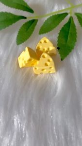 [FREE SHIP] Crocs Jibbitz Sticker gắn dép Hình phô mai miếng siêu đẹp - Có Nút Gắn