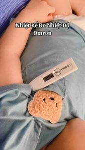 Nhiệt kế điện tử Omron MC-246 (Trắng)