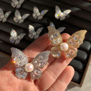 C.three Luxury Crystal Butterfly Pearl Brooch Women Niche Exquisite Pin Coat Versatile Accessories Suit
