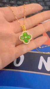 Ladamas Kalung Titanium Dengan Liontin Bunga Dan Cat Eye Fashion Korea KT25