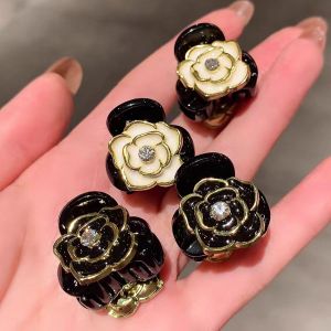 ย้อนยุค ดอกคามีเลีย เพชรเล็ก กิ๊บติดผม ผู้หญิง เรียบหรู ด้านข้าง กิ๊บติดผม ขอบหน้าม้า กิ๊บติดผม เครื่องประดับผมความรู้สึกระดับไฮเอนด์