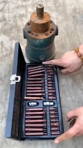 Bộ lục giác hoa thị lục giác 40 chi tiết đa năng THÉP CRV HỘP ĐỎ
