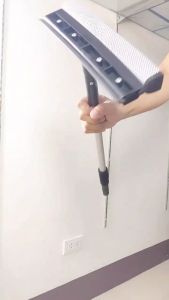 2-IN-1 WINDOW WIPER WITH SPONGE CAR WINDSHIELD WIPER WASHER WINDOW SCRAPPER CLEANING TOOLS