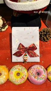 Blu Scents Bloomy Christmas Gift- Cutie paw shaped handmade soap mini bath bombs