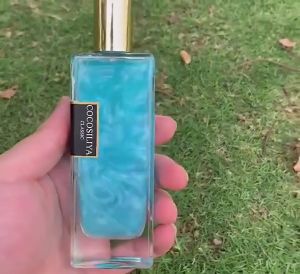 【BUY 1 TAKE 1】Cocoaiishi Perfume Colorful Shimmer Body Mist Perfume For Men Women Long Lasting Scent 50ml Sweet Night perfume