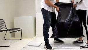 ถุงขยะ ซื้อ 1 แถม 1 ถุงขยะสีดำ ถุงขยะหนาพิเศษ เหนียว ทนทาน ไม่ฉีกขาดง่าย ไม่มีกลิ่น  146