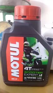 Dầu nhớt xe tay ga MOTUL SCOOTER EXPERT LE 4T 10W30 0.8L