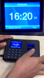 Fingerprint attendance machine that can quickly identify and clock in export Excel records and support bilingual attendance in both Chinese and English wired