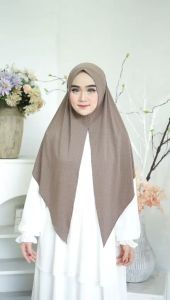 Hijab Segitiga Instan Ayunda Jersey Victoria By Daura Gama