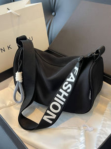 Casual Canvas Crossbody Bag Womens Fashionable Small Bag Leisure Underarm Bag Summer Trendy Diagonal Bag Soft Square Shape
