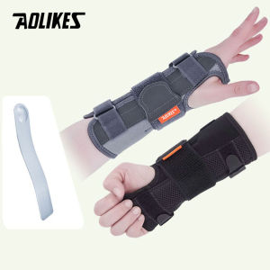 AOLIKES 1PC Wrist Brace Splint Carpal Tunnel for Women MenNight Wrist Sleep Support BracePain Relief for Sprain Carpal Tunnel