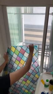 ฟิล์มติดกระจกสุญญากาศ สติ๊กเกอร์ติดหน้าต่าง วัสดุPVC การแสงและการมองเห็น มีคุณภาพสูง