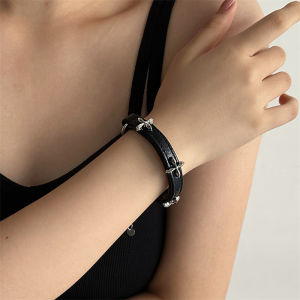 Sweet Cool Style Black Leather Bracelet Female Good-looking Student Party Wristband Bracelet Light Luxury Minority Exquisite Fancy