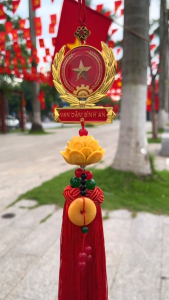 Khánh treo gương chiếu hậu trang trí ô tô chất liệu cao cấp mang lại bình an may mắn