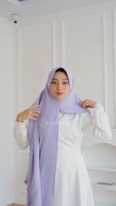 Azmeela Hafsah Pashmina Shawl Instant Cutting Oval Aksen Serut Crinkle Airflow Giorgio Anti Kusut