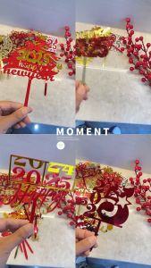 ป้ายปักเค้ก ป้ายปักเค้ก Happy New Year 2025 ป้ายตกแต่งเค้กพลาสติก เพิ่มความสวยงามให้เค้ก พร้อมส่งในไทย!!