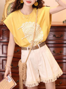 Shalldoer | เสื้อยืดแขนสั้นสีเหลืองมะม่วงสำหรับผู้หญิงในช่วงฤดูร้อนปี 2025 สไตล์ใหม่สไตล์จีนแบบทันสมัย ​​เสื้อตัวบนทรงหลวมๆ