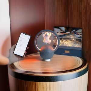 Lampu Tidur Kamar Aesthetic Unik Multifungsi Magnetik Astronot Melayang Mewah Modern | Lampu Meja Cerdas Suasana yang Sempurna Memikat Hati | Fitur Lampu RGB Speaker Bluetooth Suara Berkualitas dan Radio FM dalam Satu Desain | Cocok Untuk Hiasan & Hadiah