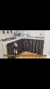 Gorden Kolong Dapur Motif Bunga Kain Katun Premium Free Request Tinggi