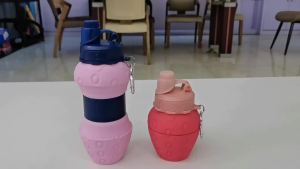 Portable Foldable Sports Water Bottle 600Ml Travel Sports Bottle Strawberry Shaped Water Bottle Kids Silicone Telescopic Cup