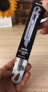 Stainless Steel Utility Knife Multifunctional Samll Cutter Suitable for Manual and Outdoor Use