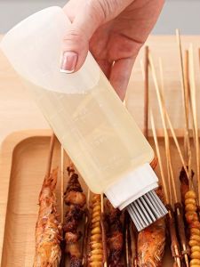 Food Grade Silicone Brush Set with Bottle One-Piece Kitchen Utensils High Temperature Resistant Oil Brush Pancake Oil Bottle Kit