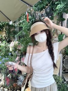 French Texture Ruched T-shirt Female Summer Stylish Niche Style Slimming Boat-Neck off-the-Shoulder Clavicle Short Tops Ins