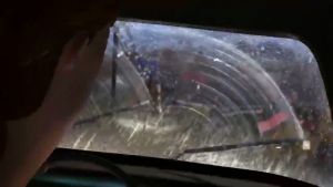 Bộ cần gạt mưa không xương cao cấp Pylon Hybrid blade với kích thước: 12120 (20inch) và 12122 (22inch) - Hàng chính hãng