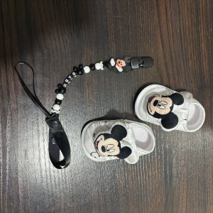 Disney | Shiny Baby Pacifiers and Pacifier Holders Baby Bib Baby Shoes Unique Baby Gift Suitable as a Gift for Babies Aged 0 - 6 Months