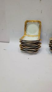 Piring Lepek Pisin Piring Kue Pisin Kopi Keramik motif emas  VICENZA BBA 423