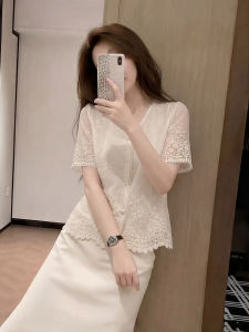 HUANJI | Loose Aged Youthful Large-size Design Lace Trim Shirt