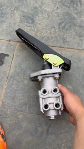 Tổng phanh liền bàn đạp xe ô tô 6 lỗ hoặc 8 lỗ tổng vuông hoặc tròn lắp cho các loại xe ô tô trên thị trường hiện nay