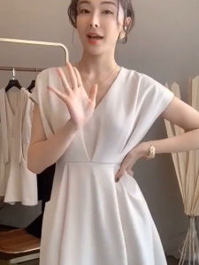 Summer New White Waist-Cinching Hepburn Style Mature Light Elegant French Design Sense Absolutely Beautiful Dress Design