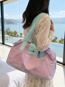 กระเป๋าสะพายไหล่ผู้หญิงความจุขนาดใหญ่ กระเป๋าเดินทาง กระเป๋าโยคะ กระเป๋าฟิตเนส กระเป๋าสะพายไหล่แบบสะพายข้างสีบล็อก กระเป๋าผ้าใบ กระเป๋าเดินทางแบบพับได้