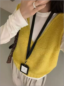 Korean Style Yellow V-Neck Knitted Sleeveless Vest Womens Early Autumn Layering Short Sweater Vest Top Women Outerwear