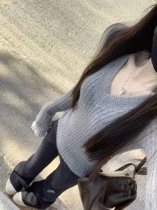 American Style Long Sleeve V-Neck Slim Fit Sweater Womens Autumn Winter Lazy High-End Feeling Inner Wear Base Shirt Top