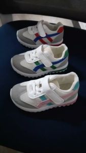 เด็กกีฬารองเท้าผ้าใบสำหรับ Velcro รองเท้าตาข่าย - ระบายอากาศได้ สะดวกสบาย รองเท้าแบนเบา