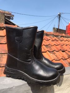 glosir Sepatu safety bandung kulit asli ujung besi