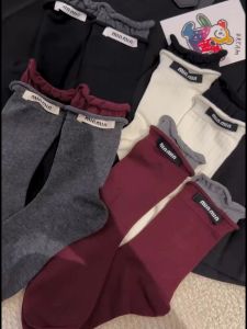 กระเป๋าถือสีแดงย้อนยุคที่สวยหรู Unmissable Miu Style Super สีขาว Enhancing อินเทรนด์ Sport Outdoor Accessories By Other Brand