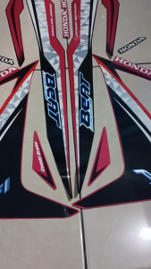 stiker striping honda beat fi esp iss 2017 hitam pink magenta lis body standar berkualitas original