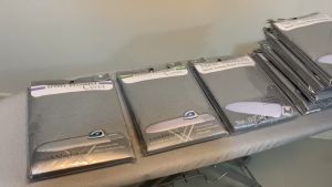 ผ้ารองรีด (แบบรูดเชือกและแบบเชือกผูก) ironing board - รุ่น เคลือบสารสะท้อนความร้อน รุ่นผ้าถักทอลายไทย และรุ่นผ้าฝ้ายสกรีนลาย เสริมฟองน้ำหนา 8 มิล สำหรับโต๊ะรีดผ้าทุกชนิด