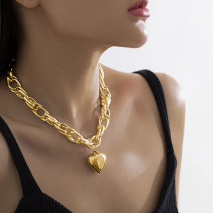 High Quality Punk Big Heart Pendant Necklace Women Fashion Statement Chunky Heavy Chain Grunge Jewelry Steampunk Men