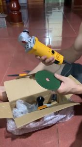 Máy cắt cầm tay 1200W công tắc bóplưỡi cắt 100mm chuyên cắt sắtnhômgạchđá hoa cươngmài góc