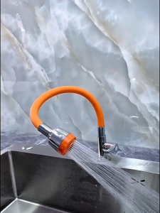 ก๊อกน้ำอ่างล้างจาน ก๊อกสามารถดัดงอได้ ท่อ ยางหนา ปรับหมุนได้ 360 องศา  น้ำปรับได้ 2 ระดับ มี 5 สี ทนทาน แข็งแรง